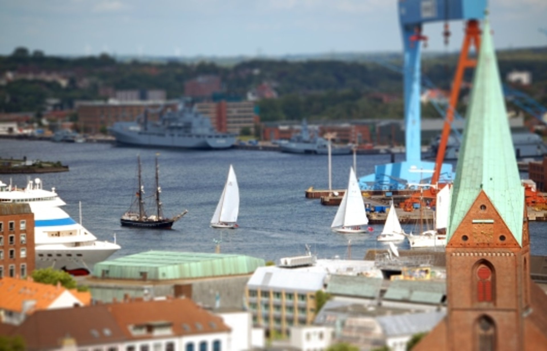 Foto: Kiel Foerdeblick Foto: Kiel Schiffe
