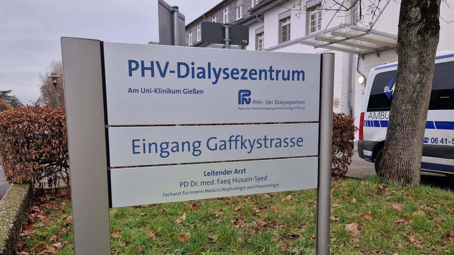 Foto: Schild Universitätsklinikum Gießen