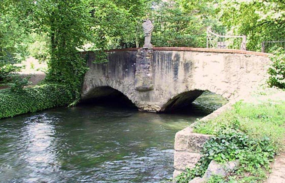 Foto: Singen Brücke Foto: Singen Brücke