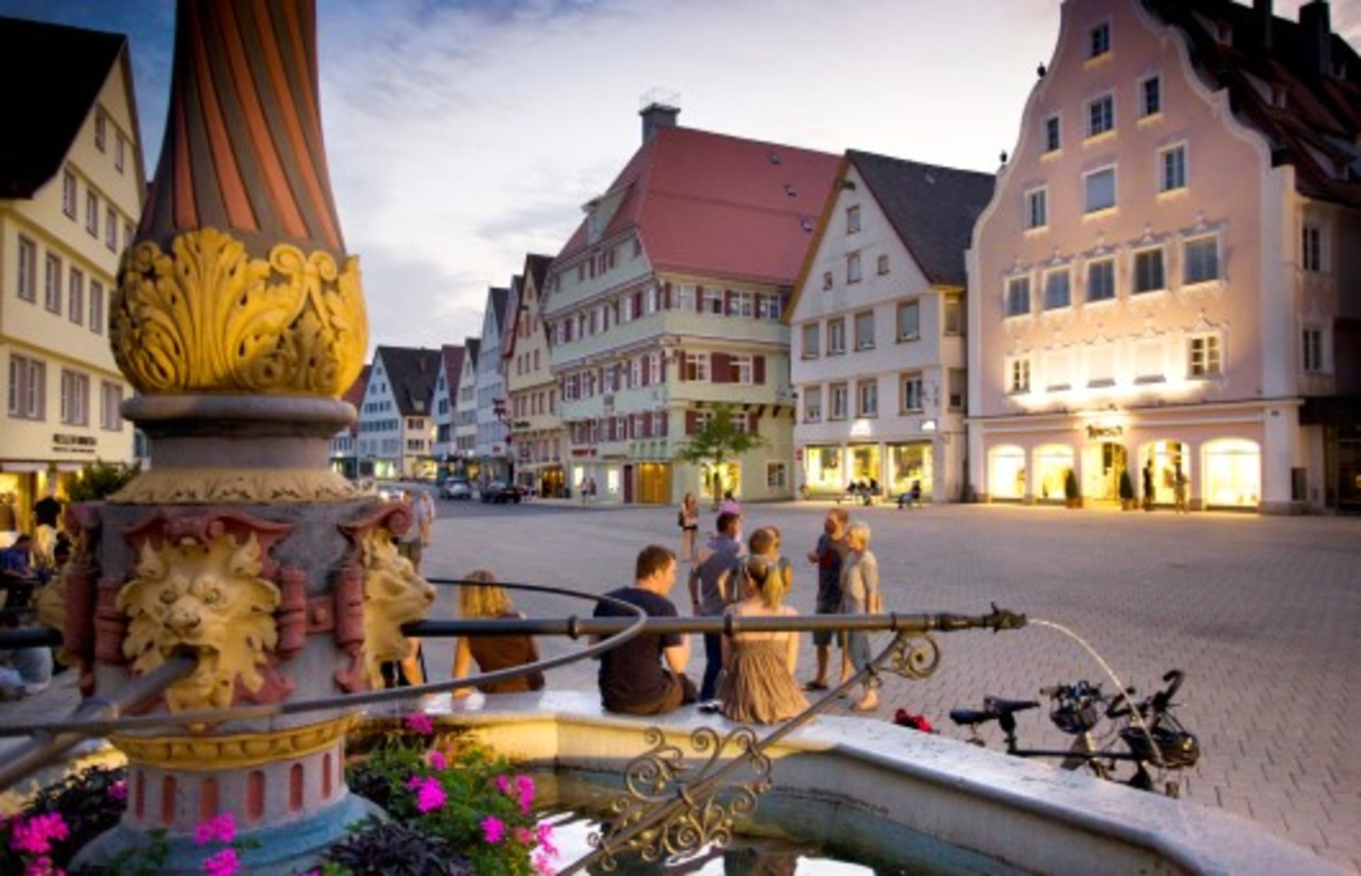 Foto: Biberach Marktbrunnen Foto: Biberach Marktplatz
