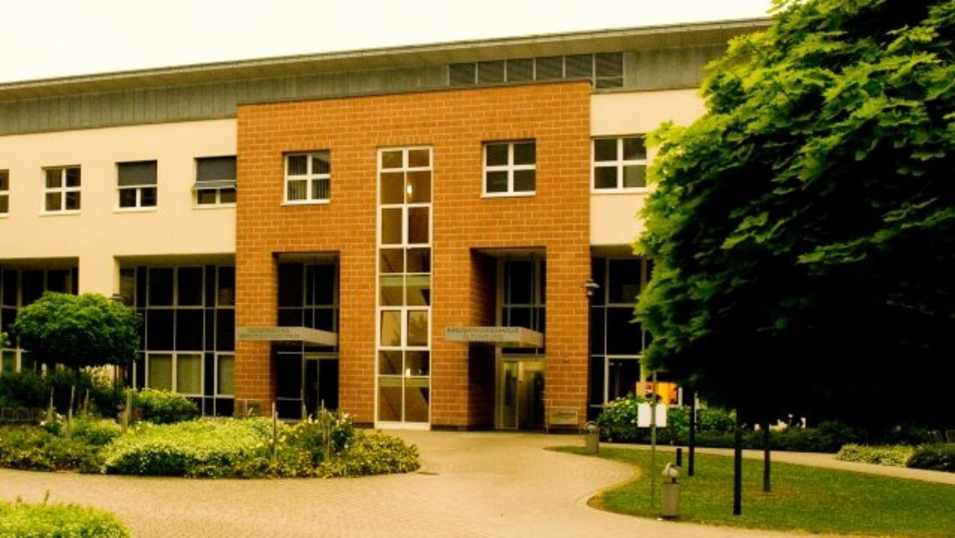 Foto: Außenansicht PHV-Dialysezentrum Altenburg