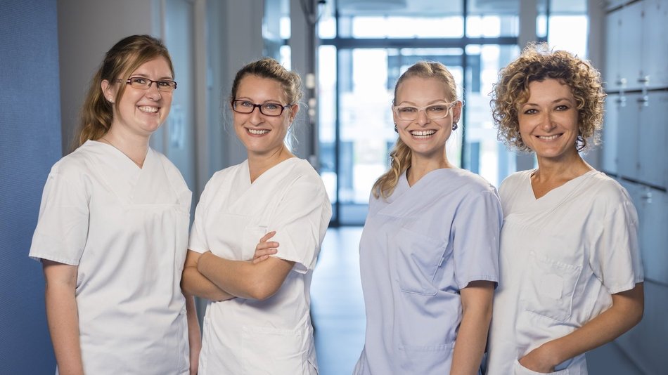 Motiv: Mitarbeiterinnen der PHV
