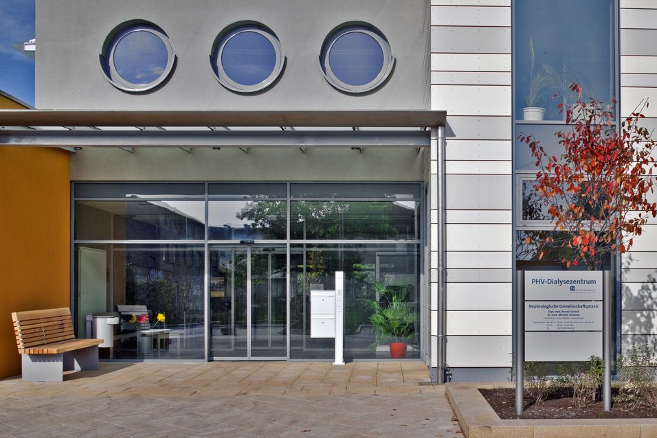 Foto: PHV-Dialysezentrum Oranienburg Außenansicht Foto: PHV-Dialysezentrum Oranienburg Außenansicht