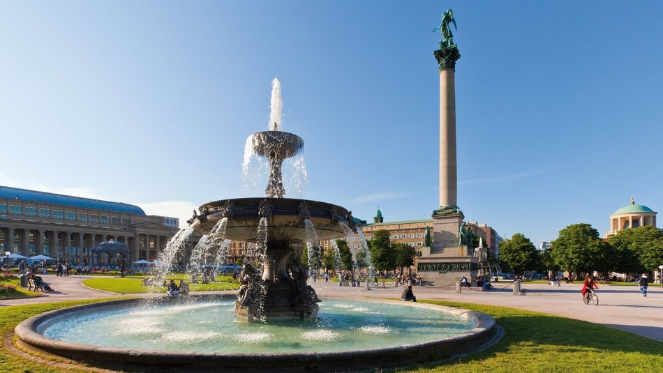 Foto: Stuttgart Schlossplatz Foto: Stuttgart Schlossplatz