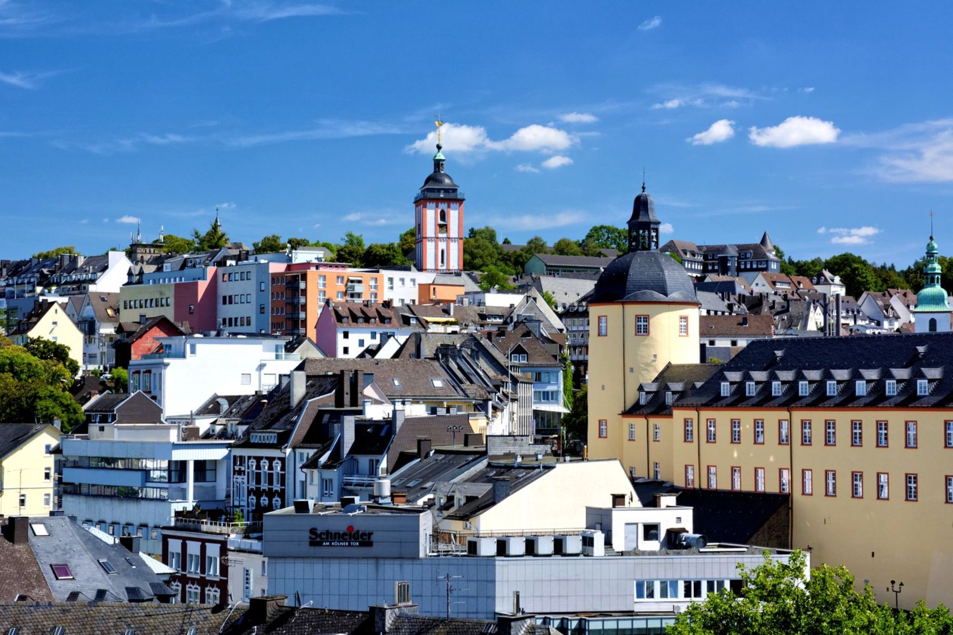 Foto: Nikolaikirche und Unteres Schloss